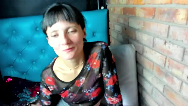 Valery_More__'s cam snapshot