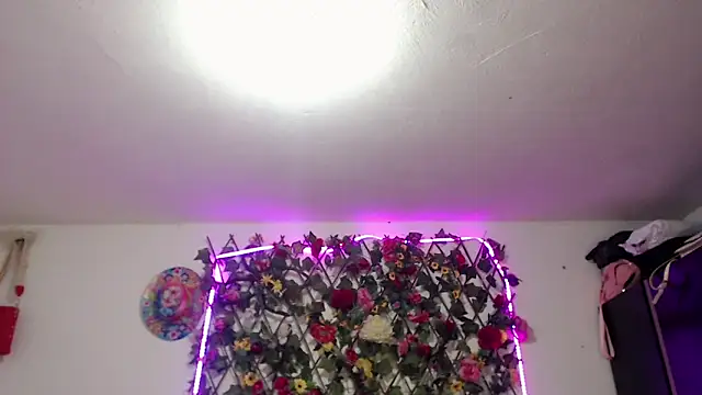 sexysusan4you's cam snapshot