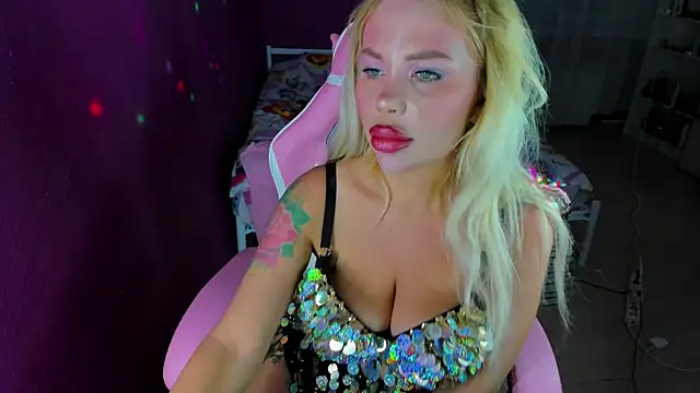 Lika8234's cam snapshot