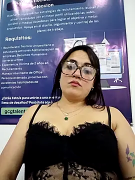 Lesly_10-'s cam snapshot