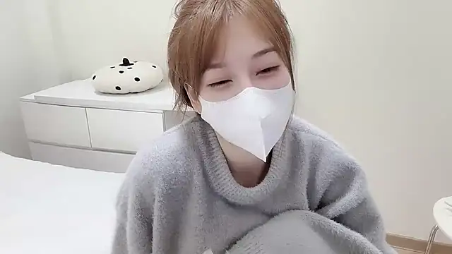 Yuuuuuly live sex cam