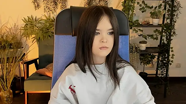 Elainebeness's cam snapshot