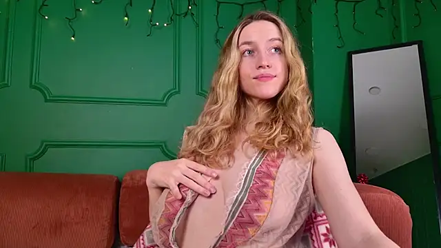 SoftDreamer's cam snapshot