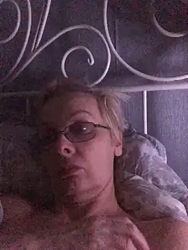 HelgaHimmell's Stripchat show and profile