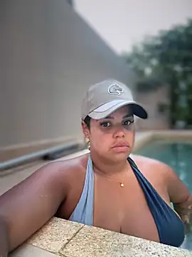 AliceStarshine's cam snapshot