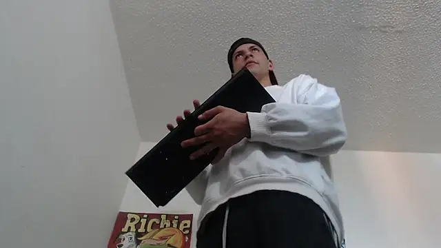 Thomasjons_'s cam snapshot