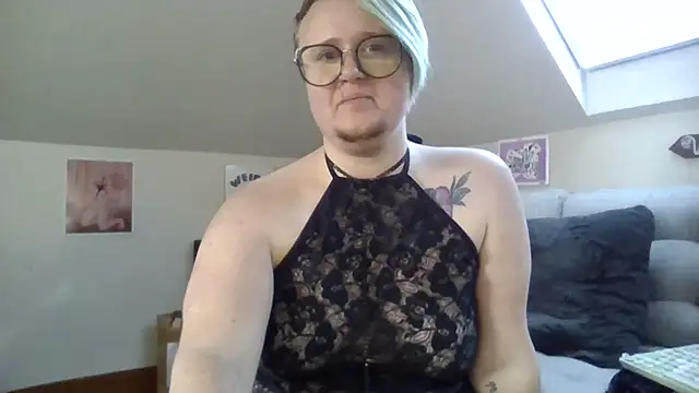 queerlyjaz live sex cam