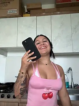 Pretty_Isadora's cam snapshot