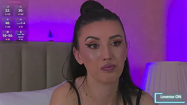 EnyaHazell live sex cam