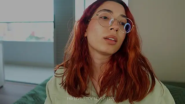 dearnina_'s cam snapshot