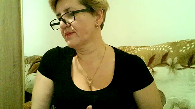 Dana4921 live sex cam