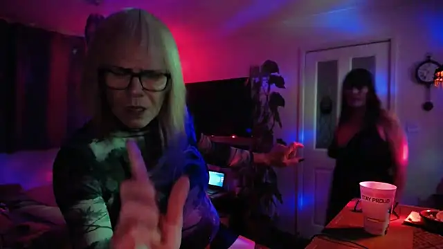 BhamCouple's cam snapshot