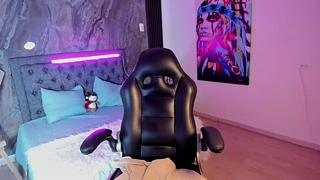 Alicee_Stonee_'s cam snapshot