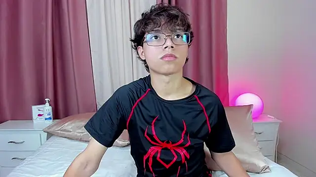 Honeymoon_sariel live sex cam