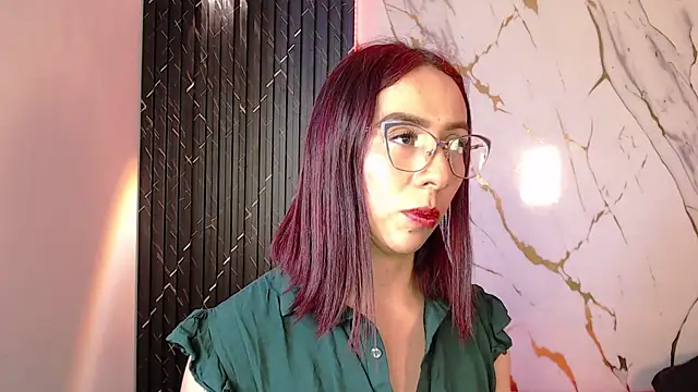 Moolly_Evanz's cam snapshot