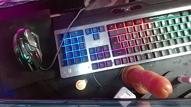 kari-10's cam snapshot