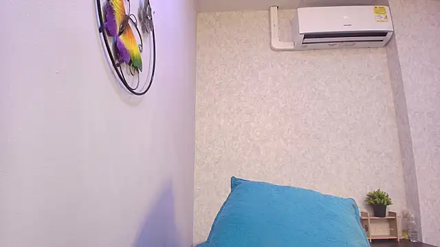 Amy_wats0n's cam snapshot