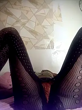 FeliciaZ's cam snapshot