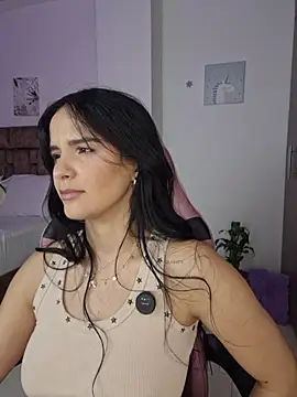 heyshaa live sex cam