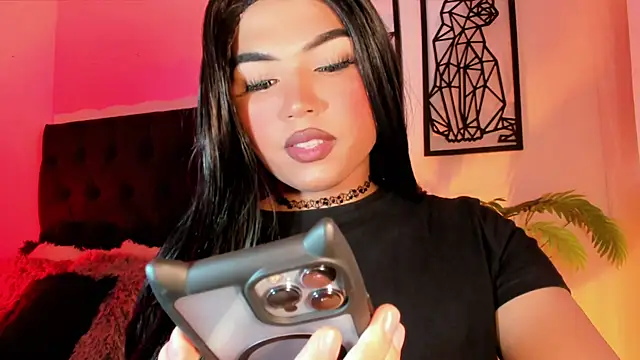 Zz_hornysTS_ live sex cam