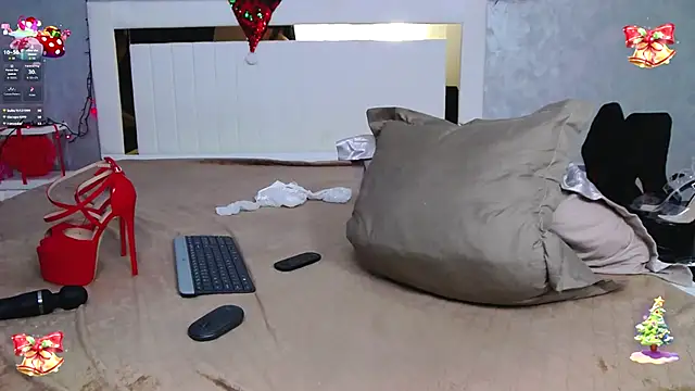 FlirtDeea's cam snapshot