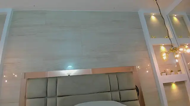 claire_bonny's cam snapshot