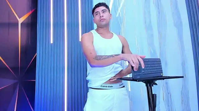 The_Boy_King's cam snapshot