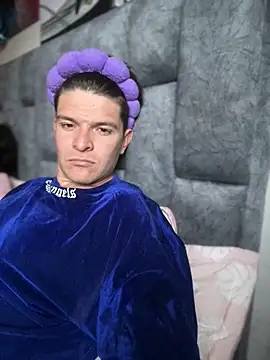 _NickJuniorr's cam snapshot