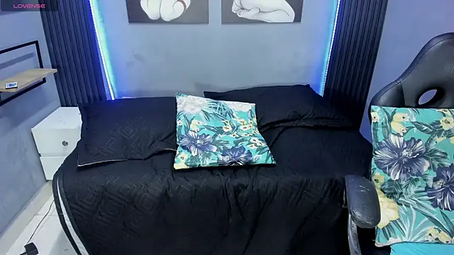 Ethan_Jamees's cam snapshot