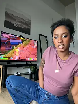 Your_Paris's cam snapshot