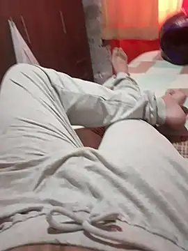 Yonyhott's cam snapshot