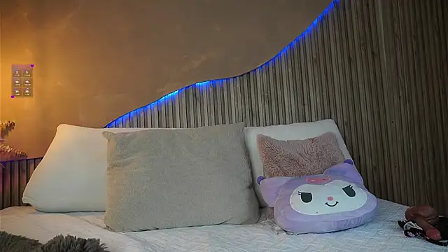 CloeThomsonx's cam snapshot