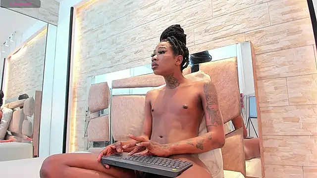 sheinny_brown's cam snapshot