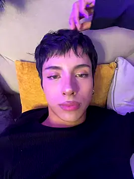 EstivenSallas2's cam snapshot