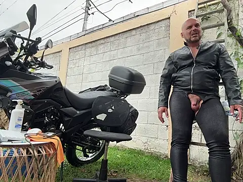 Neil_and_isaac's cam snapshot