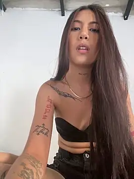 Sweett_pain live sex cam