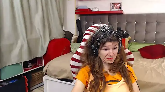 kellyterapy's cam snapshot