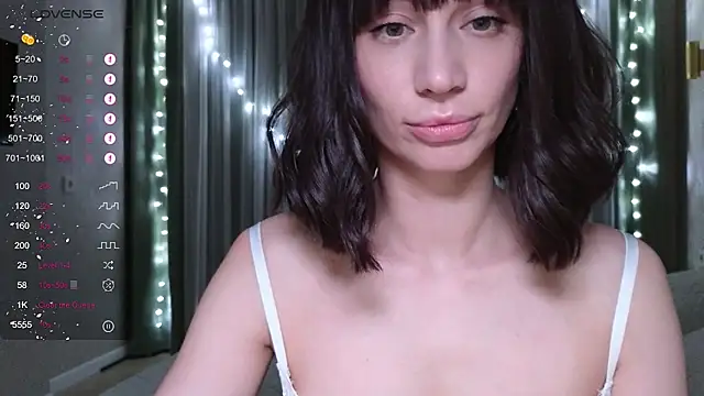 Alice_Wonders's cam snapshot