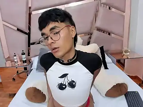 LittleNito live sex cam