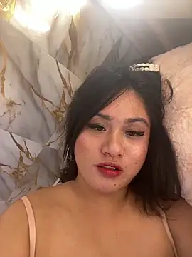 ursafehaven's cam snapshot