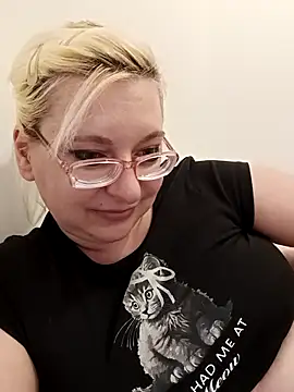 VikaKing's cam snapshot