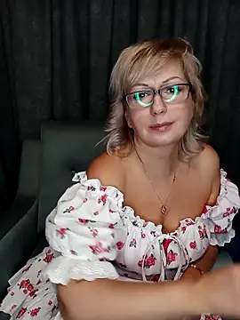 EmilyFanks's cam snapshot