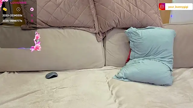 your_bunnygirl's cam snapshot