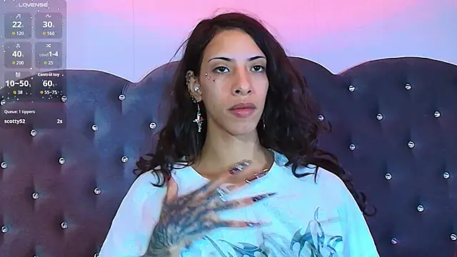 Lia_Valmont's cam snapshot