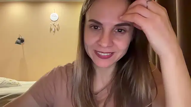 AnnieLove7722's web cam