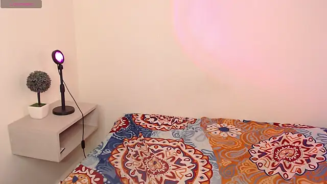 michaela_cox's cam snapshot