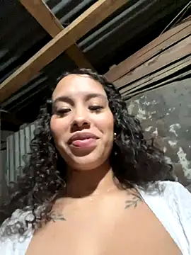 MarieLeon's cam snapshot