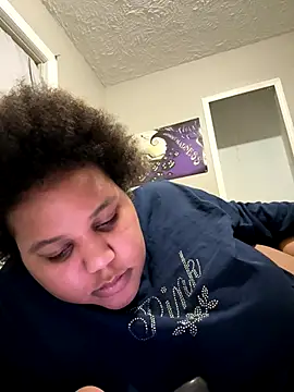 chocolate_bella's cam snapshot