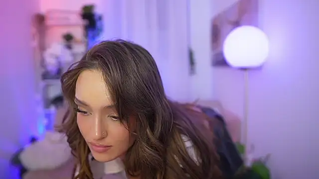 Clara_Nia's cam snapshot