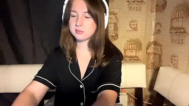 Tessa_Muse's cam snapshot